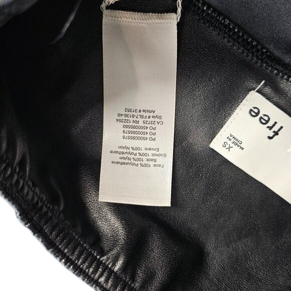 Aritzia Wilfred Free Daria Pant, High Waist Vegan Leather Leggings, Black, XS - Picture 8 of 9
